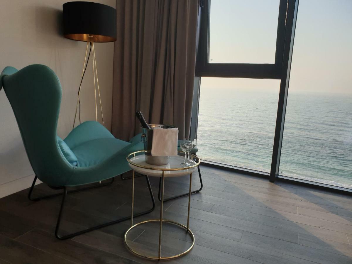 PREMIUM Seaview Apartment 50 meters from the beach Роскошные апартаменты с прямым видом на море в 50 метрах от пляжа CF Odessa Екстер'єр фото